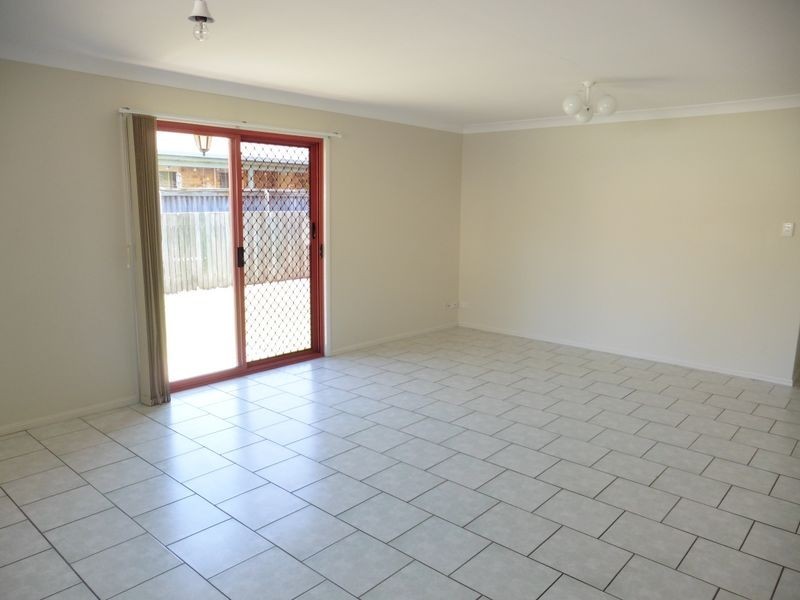 11 Camdre Court, Cleveland QLD 4163