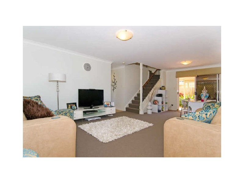 1/221 Shore Street, Cleveland QLD 4163