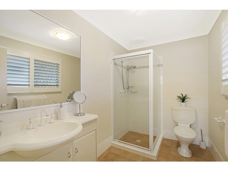 2/221 Shore Street West, Cleveland QLD 4163