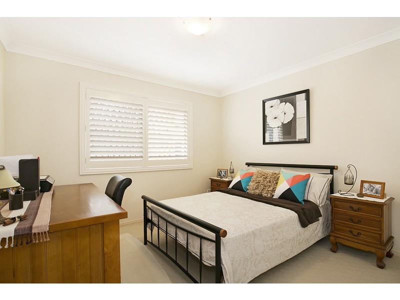 2/221 Shore Street West, Cleveland QLD 4163