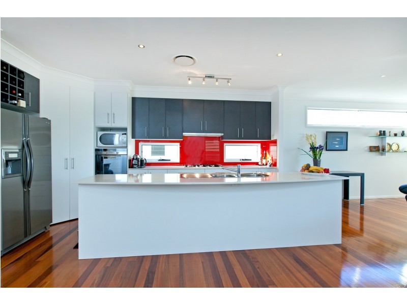 135 Passage Street, Cleveland QLD 4163