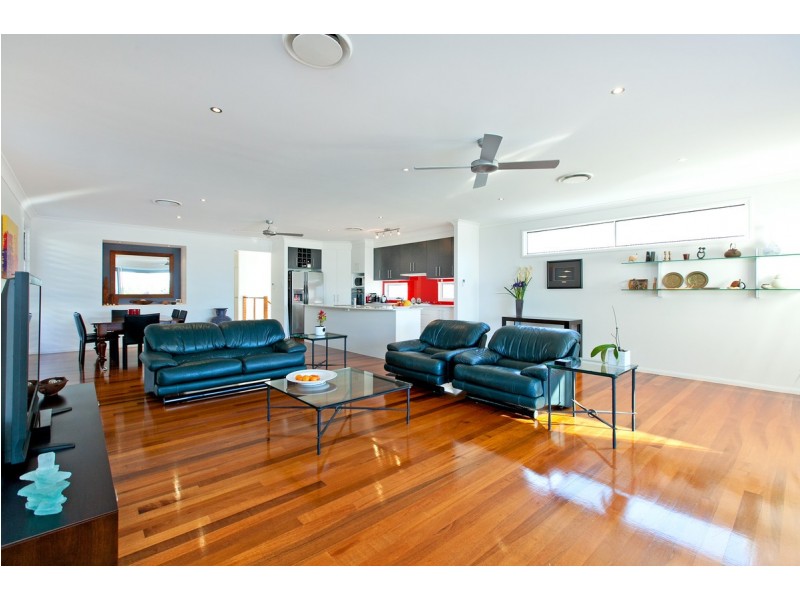 135 Passage Street, Cleveland QLD 4163