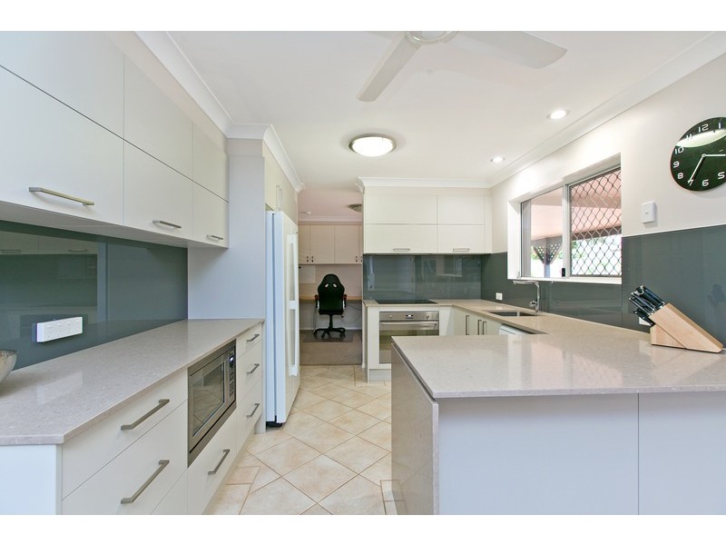 18 Amanda Street, Cleveland QLD 4163