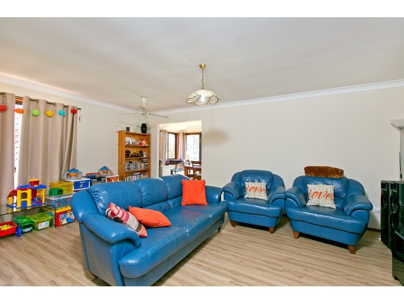 18 Sunshine Drive, Cleveland QLD 4163