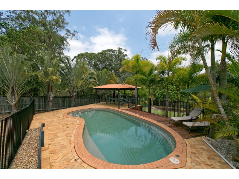 32 Flamingo Crescent, Thornlands QLD 4164