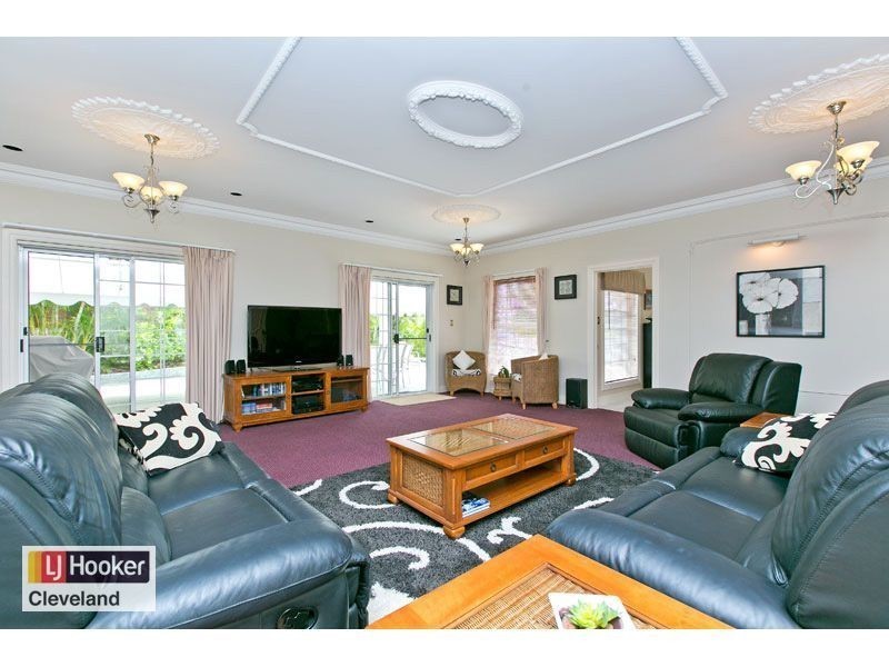 42 Anchorage Drive, Raby Bay QLD 4163