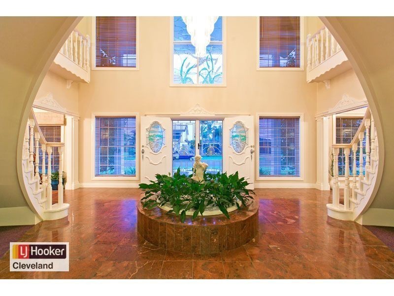 42 Anchorage Drive, Raby Bay QLD 4163