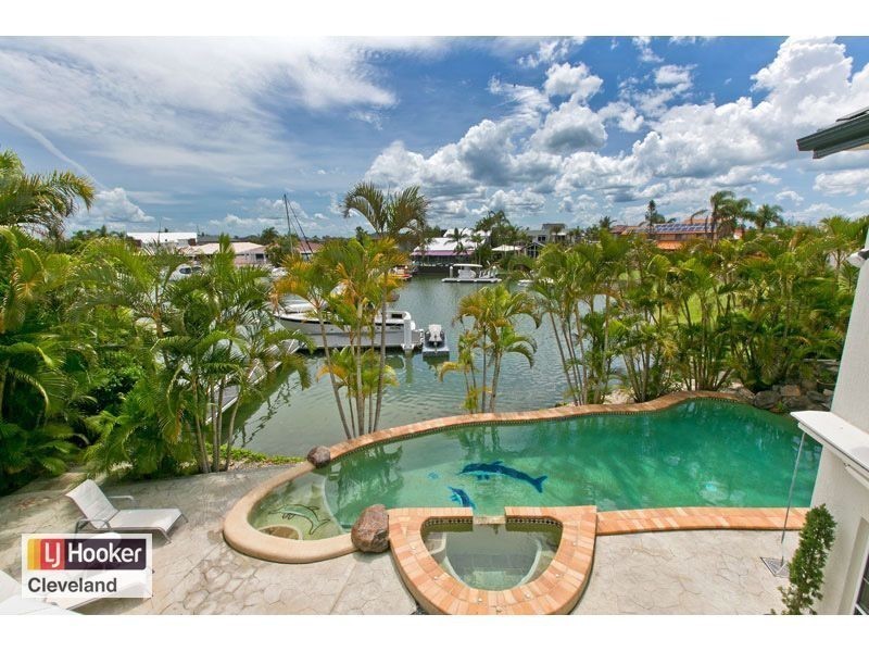 42 Anchorage Drive, Raby Bay QLD 4163