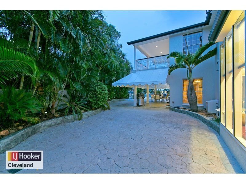 42 Anchorage Drive, Raby Bay QLD 4163