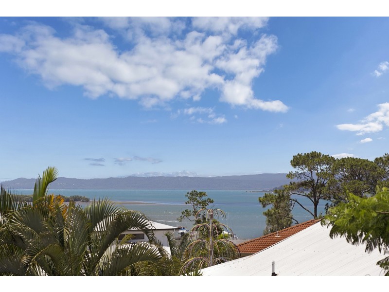 204 School Of Arts Road, Redland Bay QLD 4165