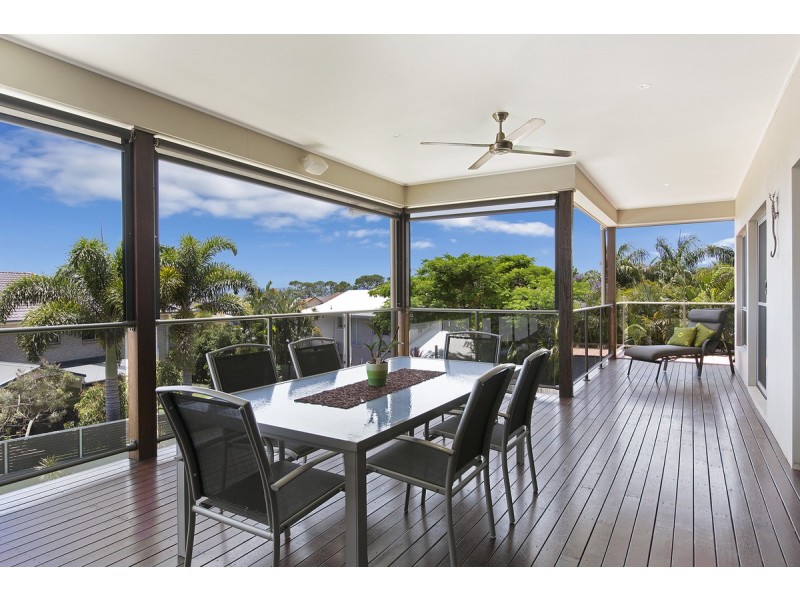 204 School Of Arts Road, Redland Bay QLD 4165