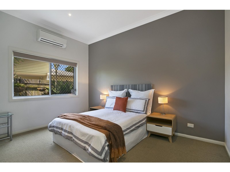 204 School Of Arts Road, Redland Bay QLD 4165