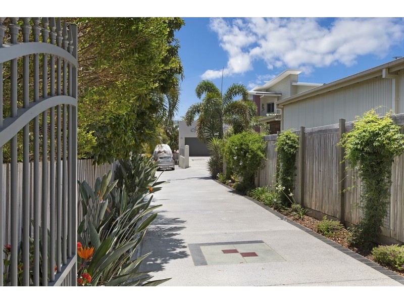 204 School Of Arts Road, Redland Bay QLD 4165