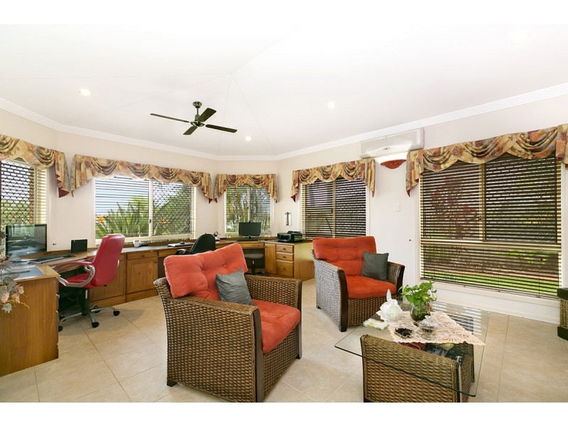 7 Bellevista Crescent, Wellington Point QLD 4160