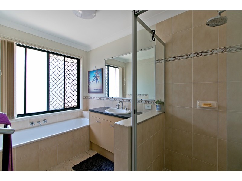 4 Conley Avenue, Thornlands QLD 4164