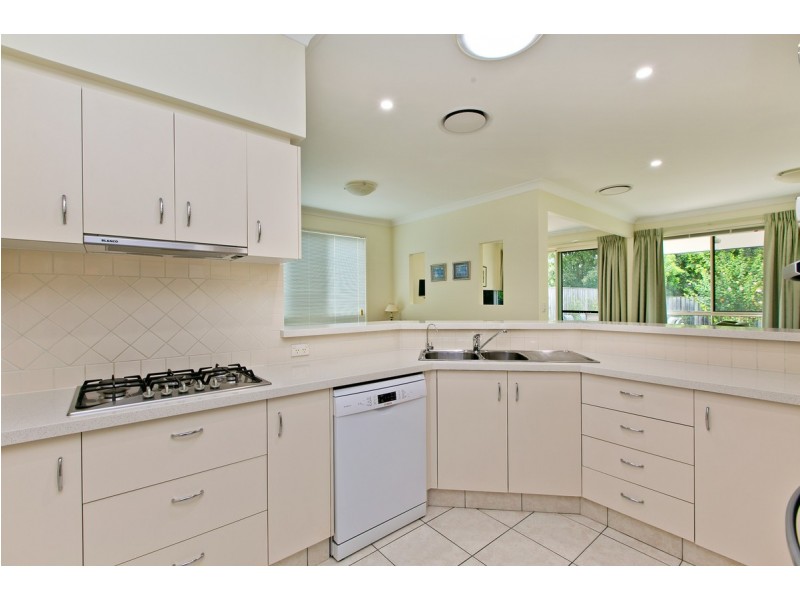 16 Fig Tree Place, Ormiston QLD 4160