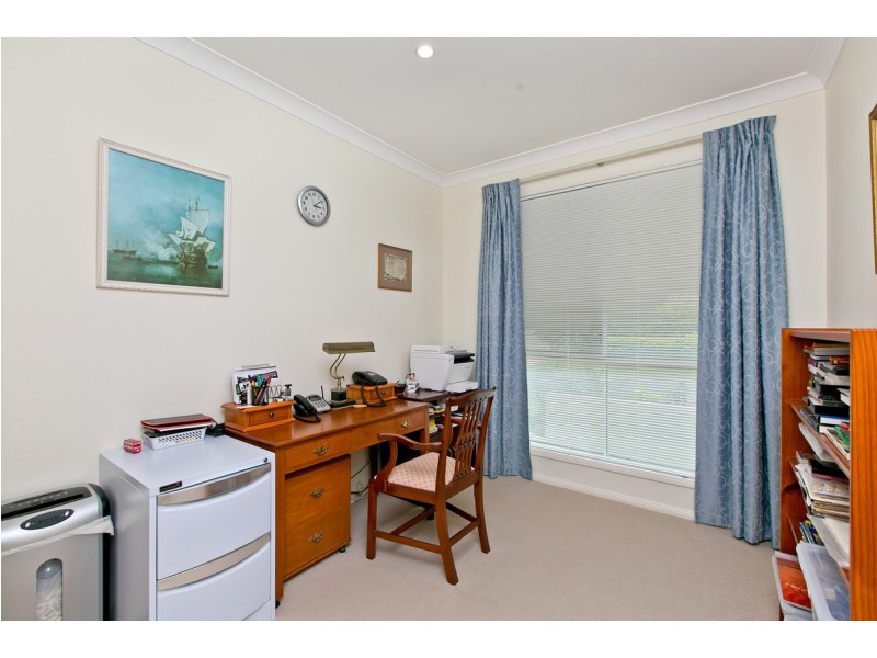16 Fig Tree Place, Ormiston QLD 4160