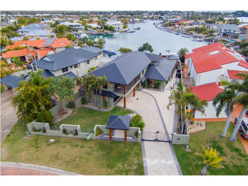 2 Seacrest Court, Raby Bay QLD 4163