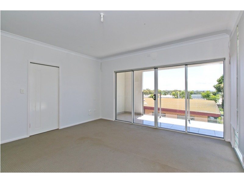 2/6 Arthur Street, Ormiston QLD 4160