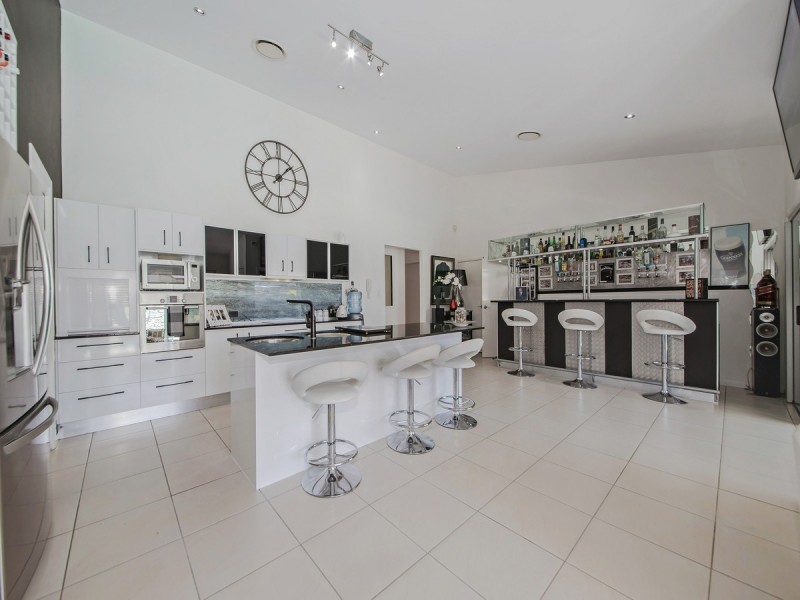17 Beddoe Street, Thornlands QLD 4164