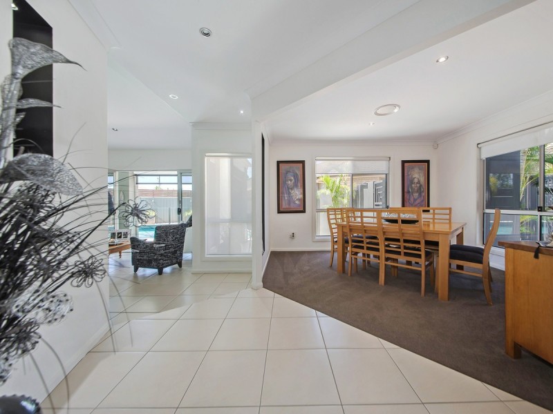 17 Beddoe Street, Thornlands QLD 4164