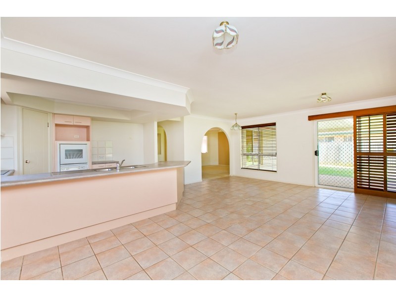 14 Ralph Street, Cleveland QLD 4163