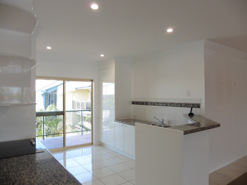 11/12 Esperance Court, Raby Bay QLD 4163