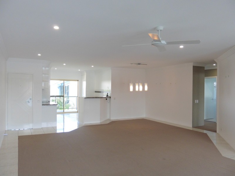 11/12 Esperance Court, Raby Bay QLD 4163