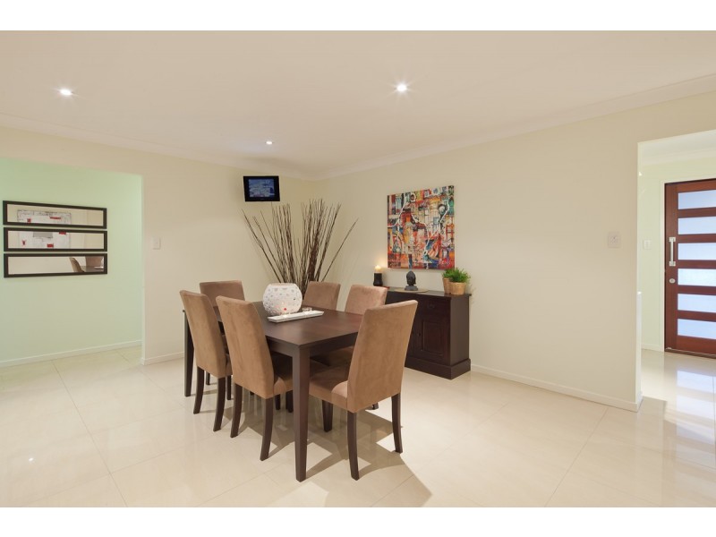 19 Portland Parade, Redland Bay QLD 4165