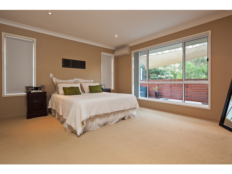 19 Portland Parade, Redland Bay QLD 4165