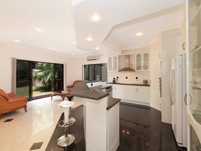 70 Belford Drive, Wellington Point QLD 4160
