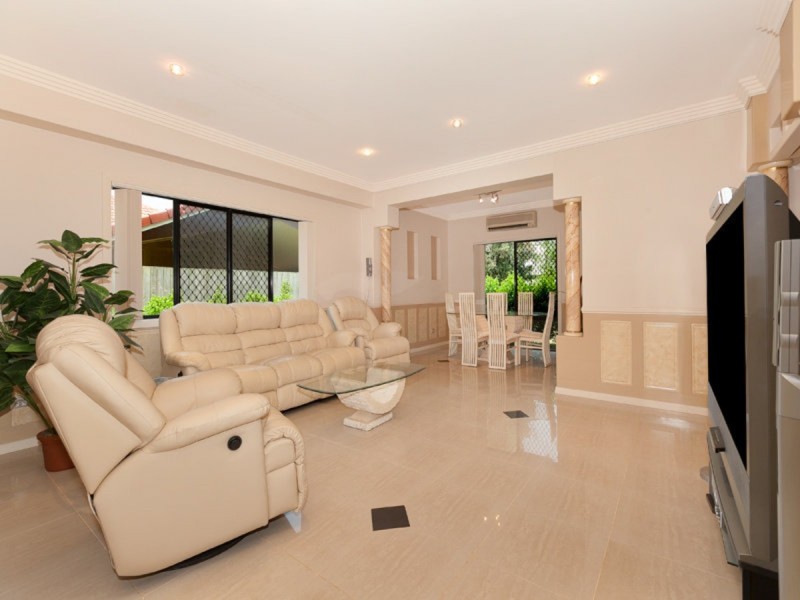 70 Belford Drive, Wellington Point QLD 4160