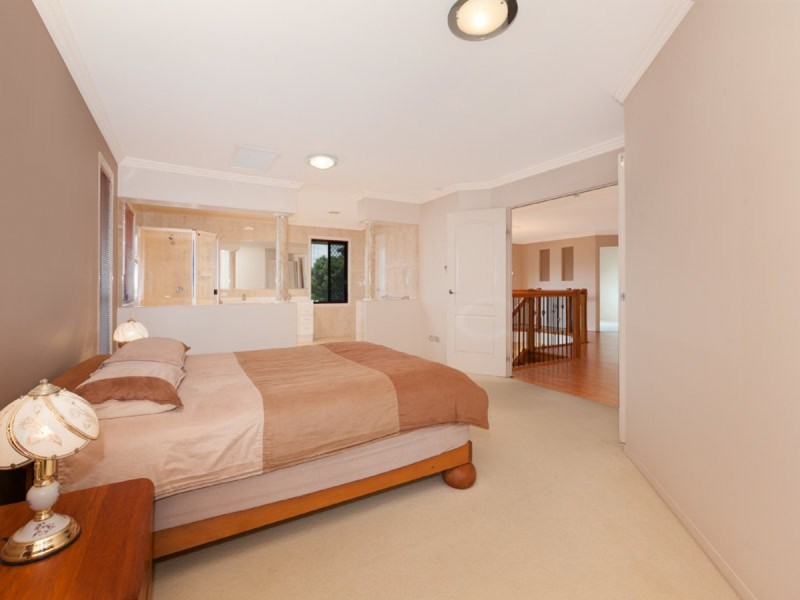 70 Belford Drive, Wellington Point QLD 4160