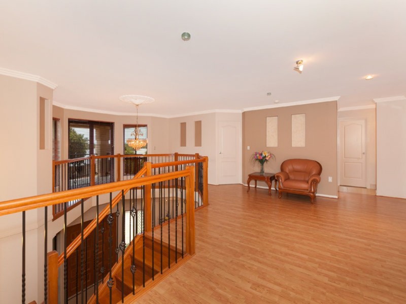 70 Belford Drive, Wellington Point QLD 4160
