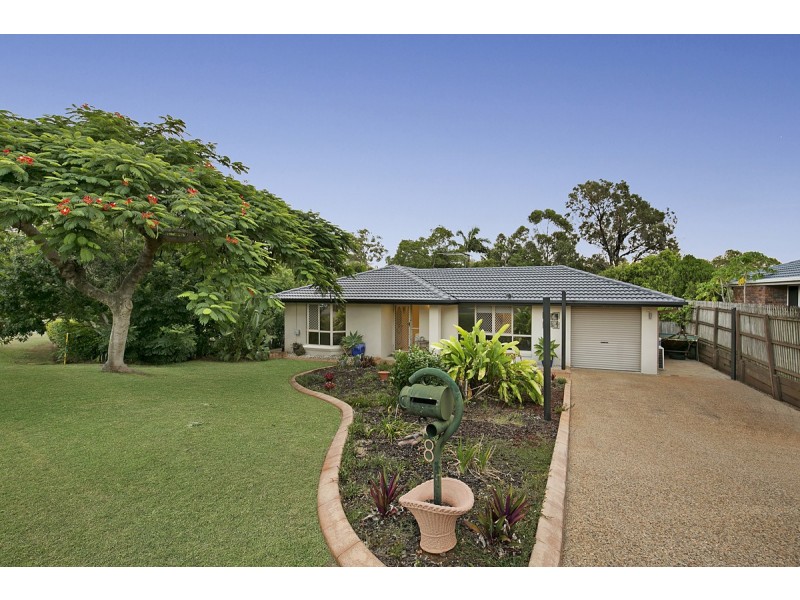 8 Penguin Street, Wellington Point QLD 4160