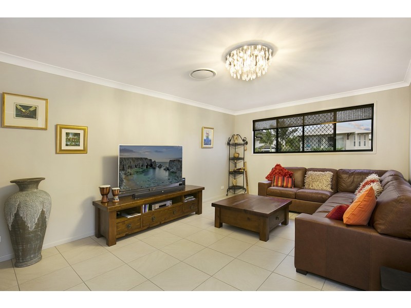 68 Penzance Drive, Redland Bay QLD 4165