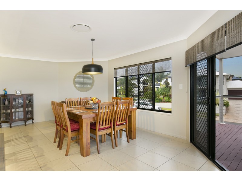 68 Penzance Drive, Redland Bay QLD 4165