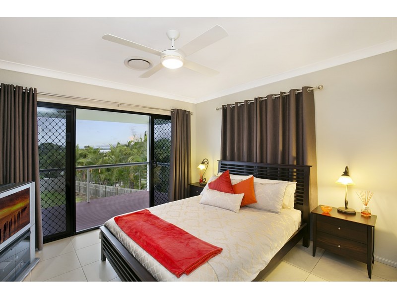 68 Penzance Drive, Redland Bay QLD 4165