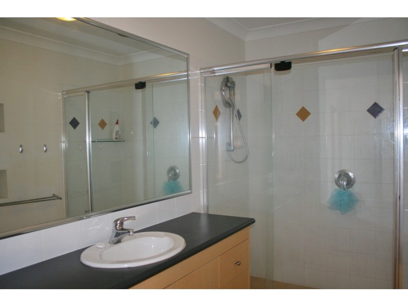 1 Bush Cherry Place, Thornlands QLD 4164