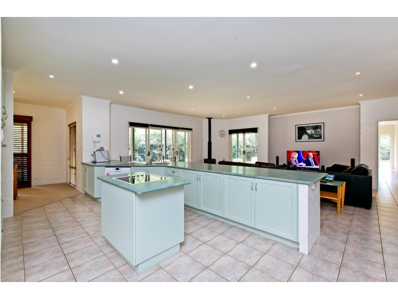 9 Ondine Court, Victoria Point QLD 4165