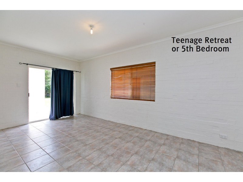 9 Ondine Court, Victoria Point QLD 4165