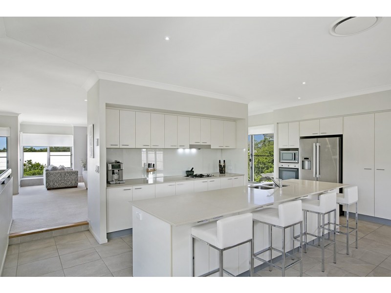 55 Mossvale Drive, Wakerley QLD 4154