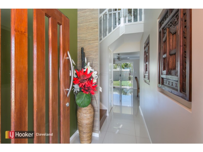 2 Orpheus Place, Redland Bay QLD 4165