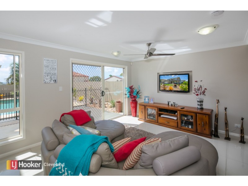 2 Orpheus Place, Redland Bay QLD 4165