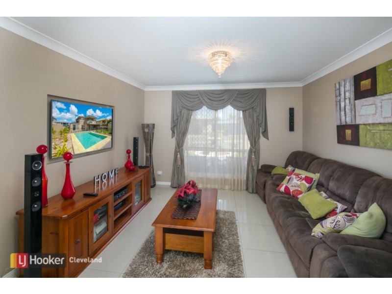 2 Orpheus Place, Redland Bay QLD 4165