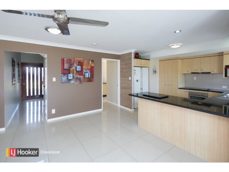 2 Orpheus Place, Redland Bay QLD 4165