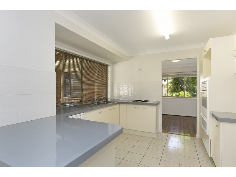 17 Poinciana Avenue, Victoria Point QLD 4165