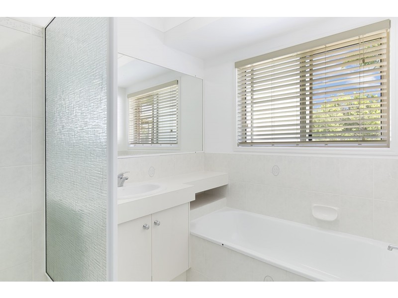 17 Poinciana Avenue, Victoria Point QLD 4165