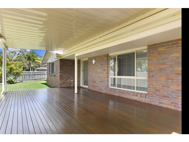 17 Poinciana Avenue, Victoria Point QLD 4165