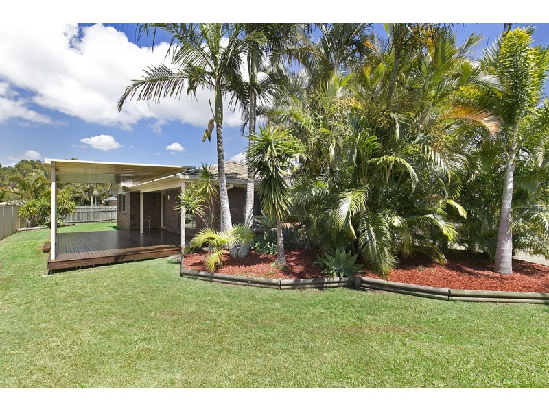 17 Poinciana Avenue, Victoria Point QLD 4165